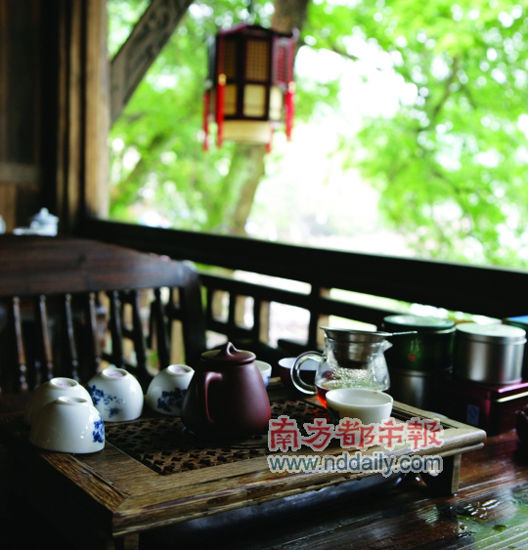 山中清涼，正適合避暑